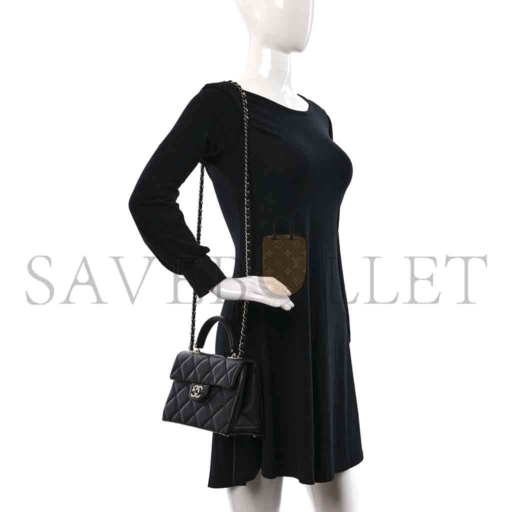 CHANEL MASTER CAVIAR QUILTED RETRO TWIST TOP HANDLE FLAP BLACK (21*16*9.5cm) 